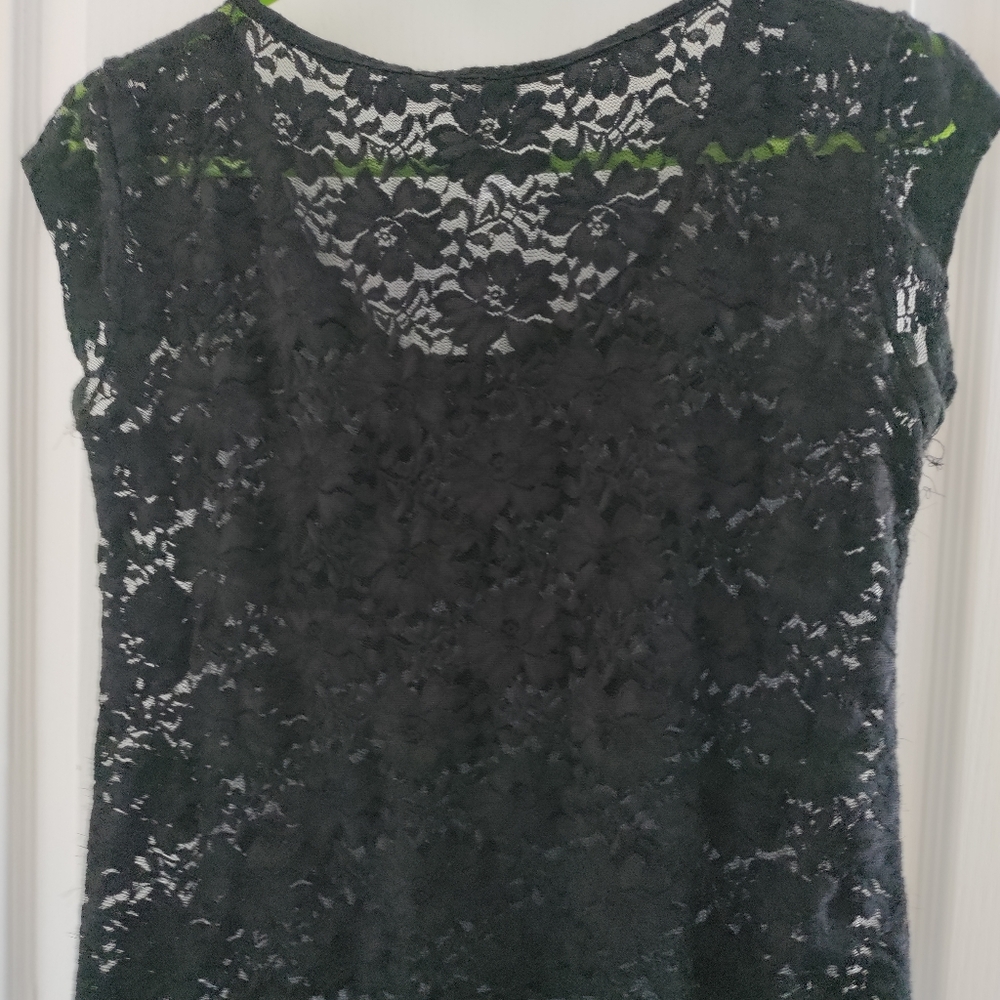 Black net - Picture 3 of 3